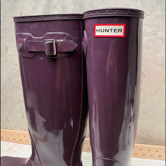Hunter Rain Boots Tall Gloss Eggplant Color - Picture 6 of 12